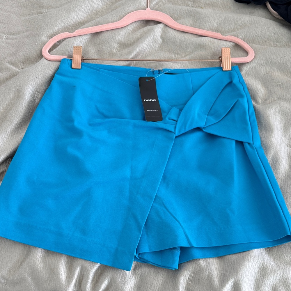 Bebe Twist Front Skorts